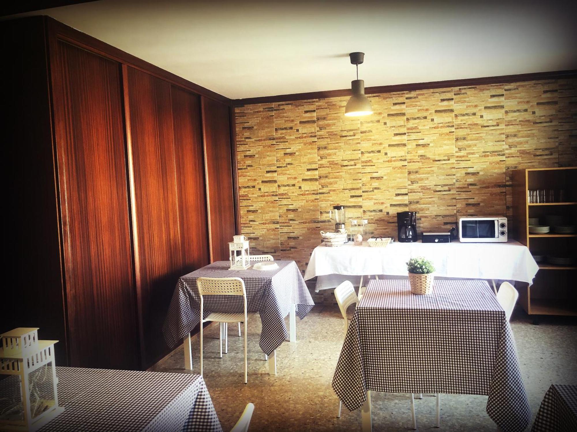 Casa Angel 1982